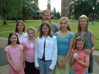 students009
